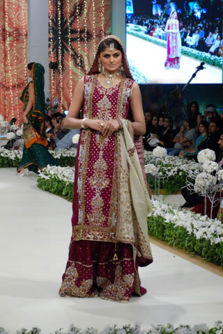 Burgundy Caron Sharara