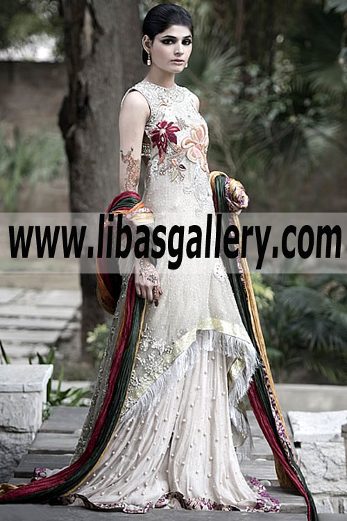 Wondrous Splash White Lehenga Avon
