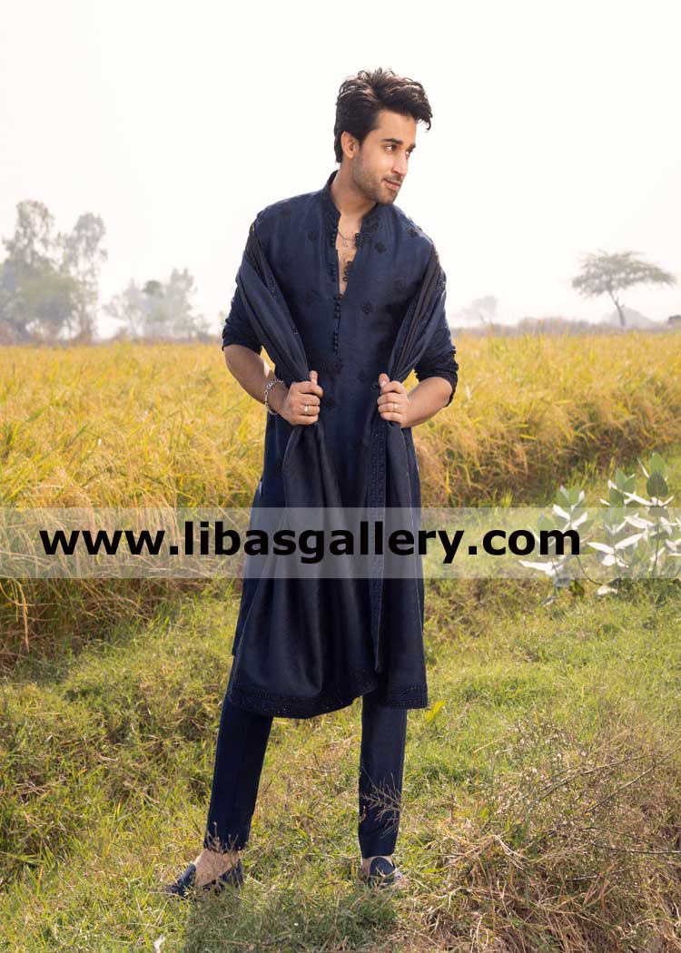 Black Embroidered man kurta Cut in a smart fit elongated silhouette