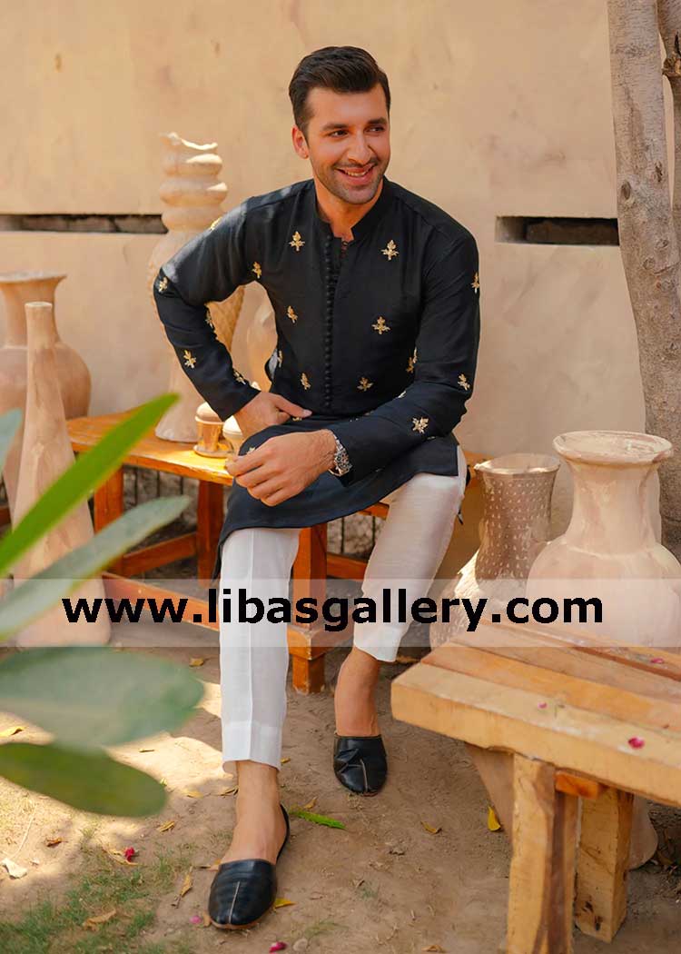 Black Traditional Flower Motif Embroidered Men Kurta