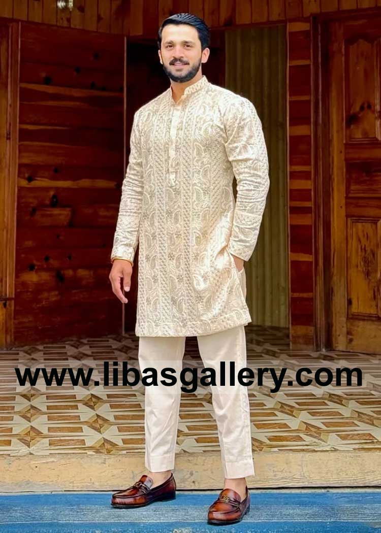 Men spotted in Light skin embroidered kurta pajama on Trip