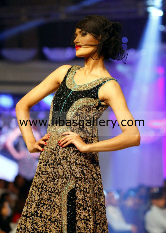 Black Viktoria Gown
