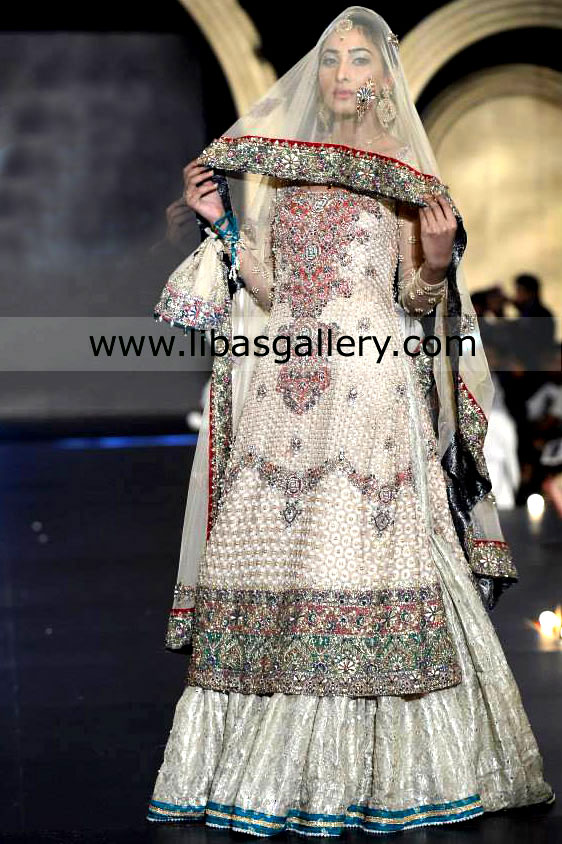 Pakistani Ali Xeeshan Represents Off White Bridal Outfit at PFDC L`Oreal Paris Bridal Week, Ali Xeeshan Traditional Bridal Wear Lehenga Sharara Gharara, Ali Xeeshan Beautiful Bridal Dresses for Brides 2014