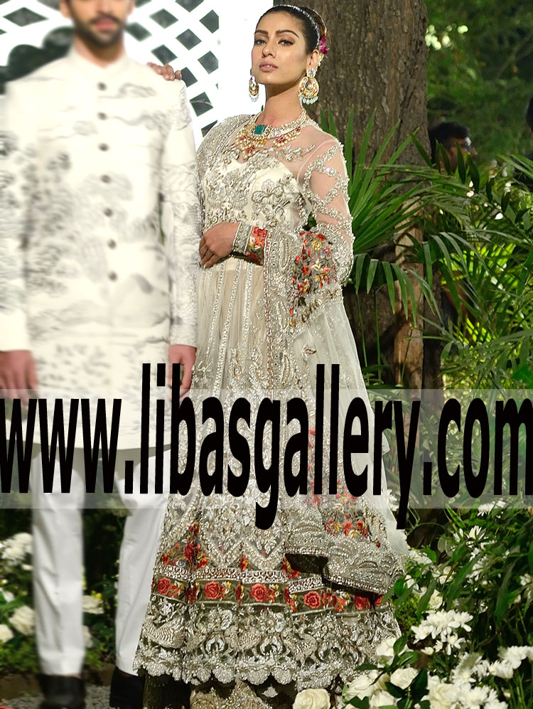 Buy Online ELAN Designer Gowns Evening Gowns from INAUGURAL BRIDAL SHOW PALAIS INDOCHINE Gowns Wedding Gowns Melbourne Australia