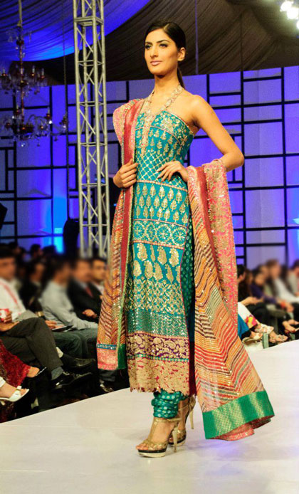 latest shalwar kameez fashion UK,Latest Shalwar Kameez London,London shalwar kameez boutique shop special occasions