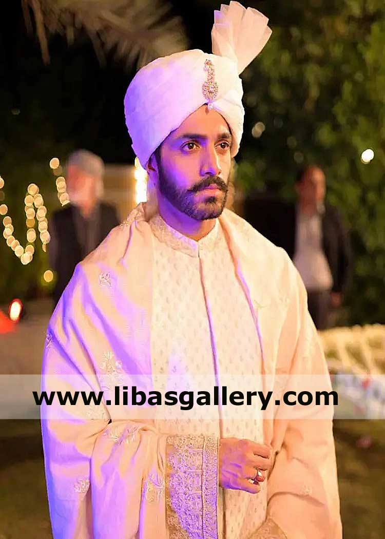 White Pretied Bespoke Men Wedding Turban for Nikah Barat