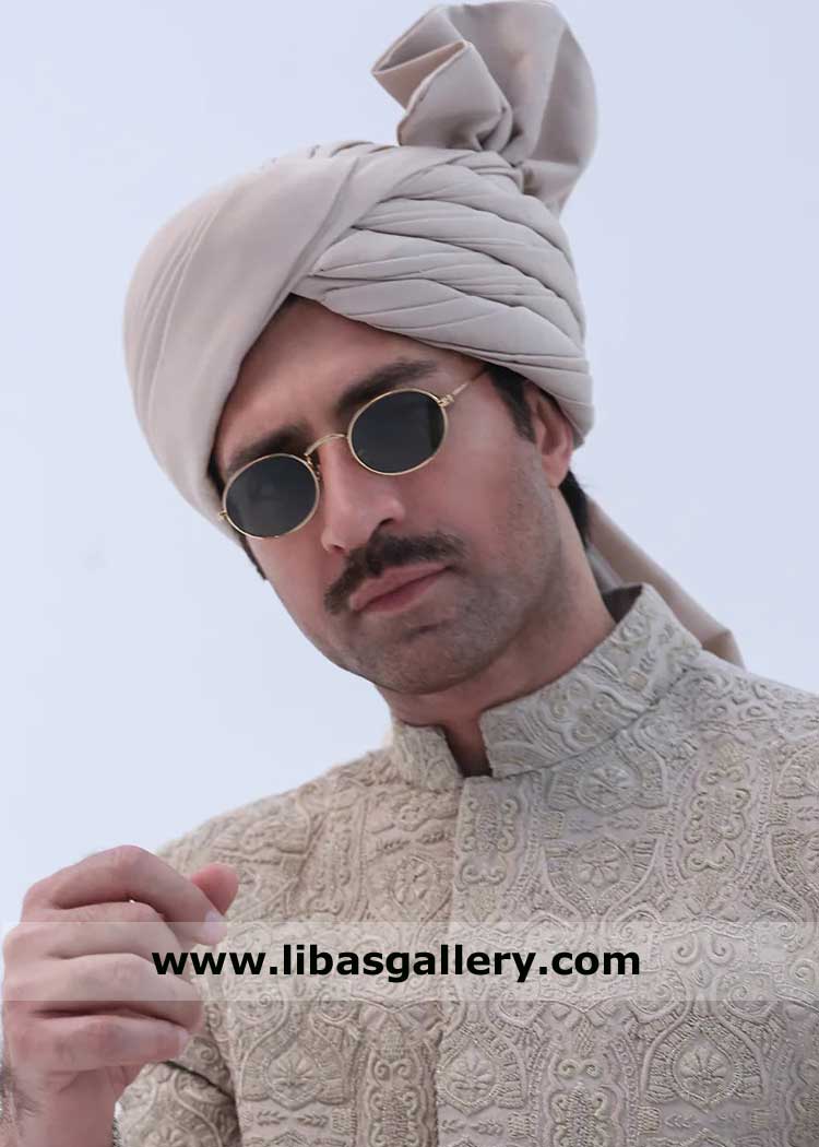 Stylish Ivory groom wedding turban, turban with classic moves, Nikah dulha turban with tail London Perth Dubai Toronto Doha
