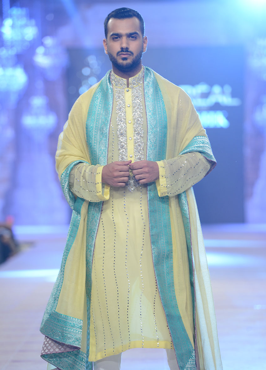 Nomi Ansari Mehndi Mayon Reception Sherwani Suits | Nomi Ansari Sherwani for Men | Indo Western Sherwani for Groom | Nomi Ansari Embroidered Sherwani Designs | Made-to-Measure Sherwani | Personalized Sherwani for Mehndi Mayon Reception
