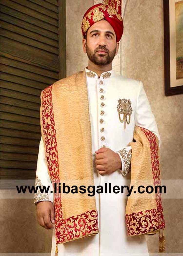 Gold Jamawar Men Shawl with Gold Intricate Embroidery