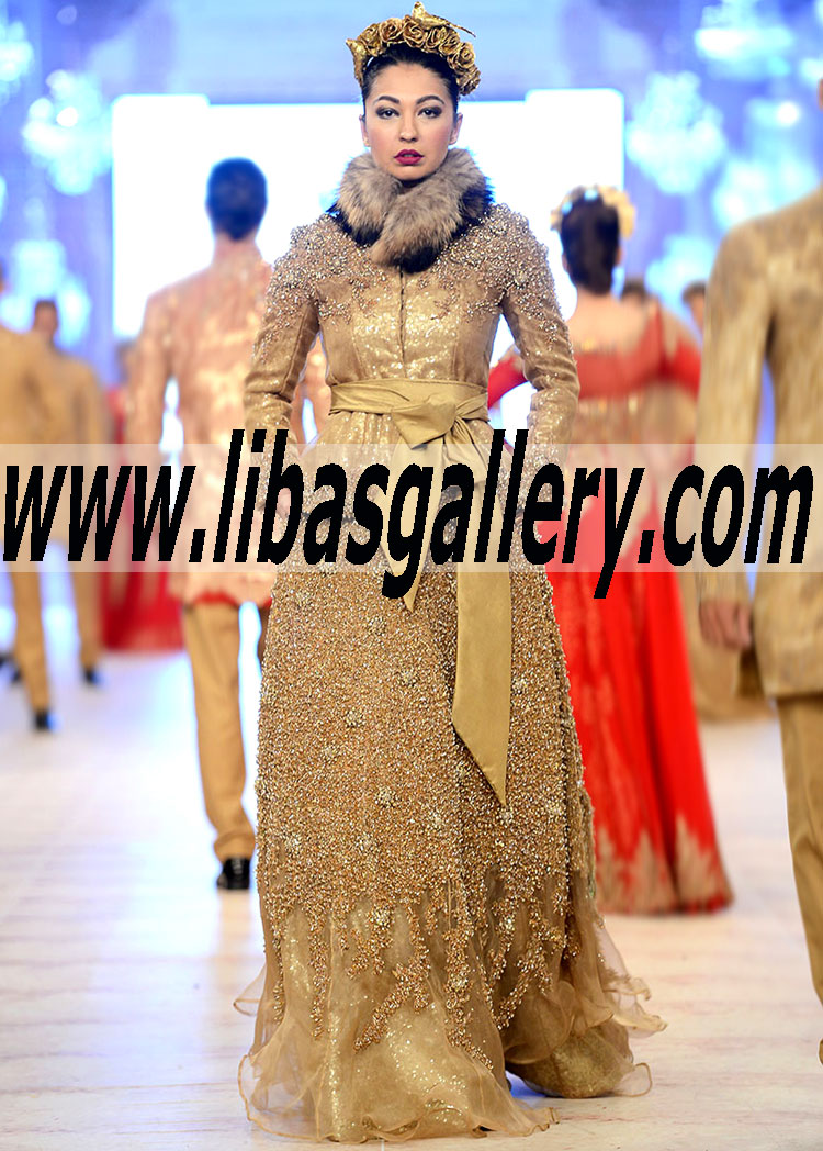 Be the elegant and classy diva in this Honey Gold color Organza Lehenga