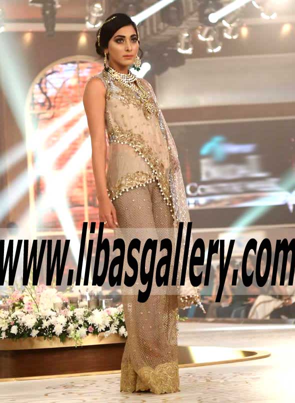 Extremely magnificent and gorgeous embellished Evening Dress for Party and Wedding