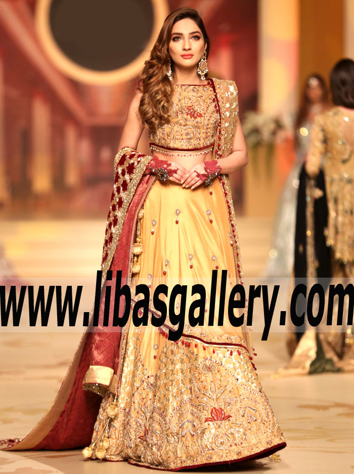 Traditional Bridal Outfit For Wedding Traditional Bridal Collection Showcased by Designer Lajwanti Lehenga at Bridal Couture Week 2018