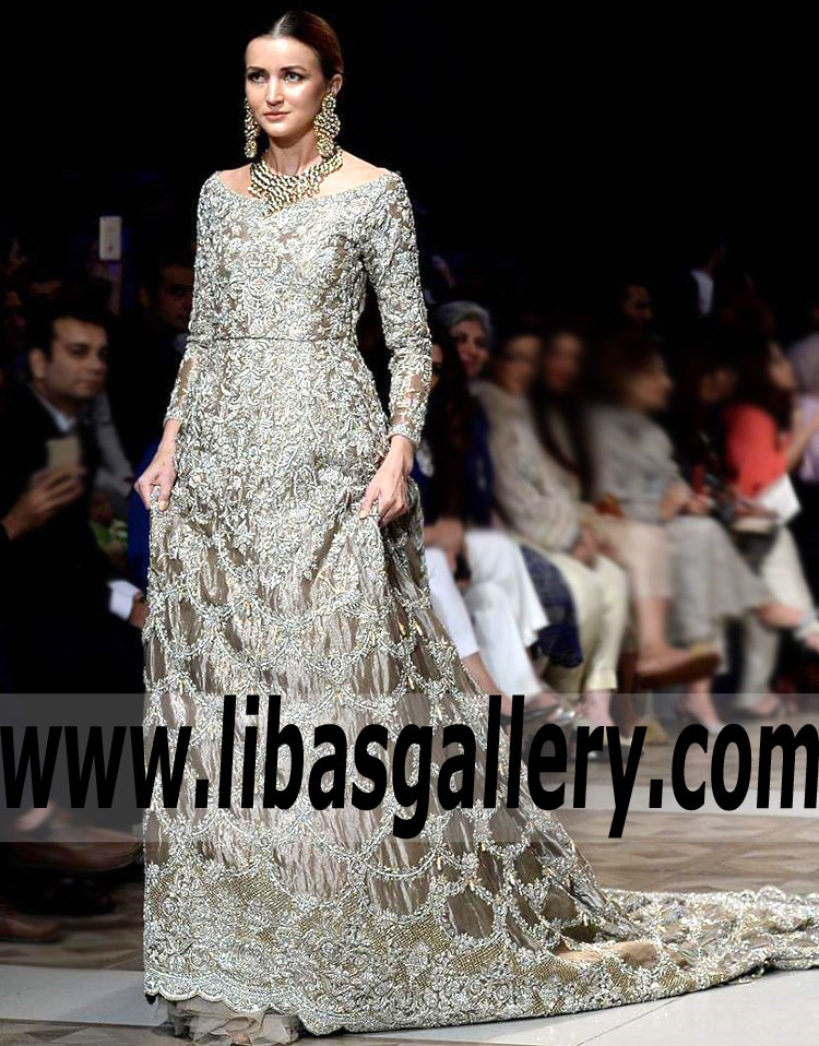 Dazzling Trolley Grey Montana Train Wedding Gown