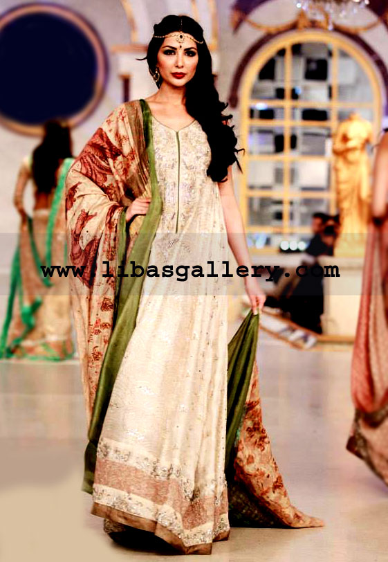 Ayesha Somaya stunning party outfit Bridal Dresses Collection Bridal tail gowns Party Wear Casual wear jumsuits Sarees lacha gharara lehnga Anarkali kameez shalwar short shirts chooridaar heavy formal dresses Top collection