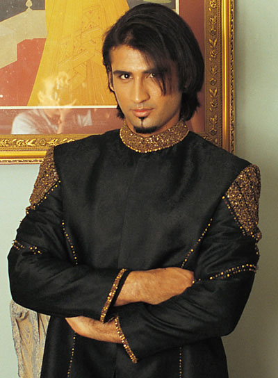 Stunning embellished Black sherwani 1