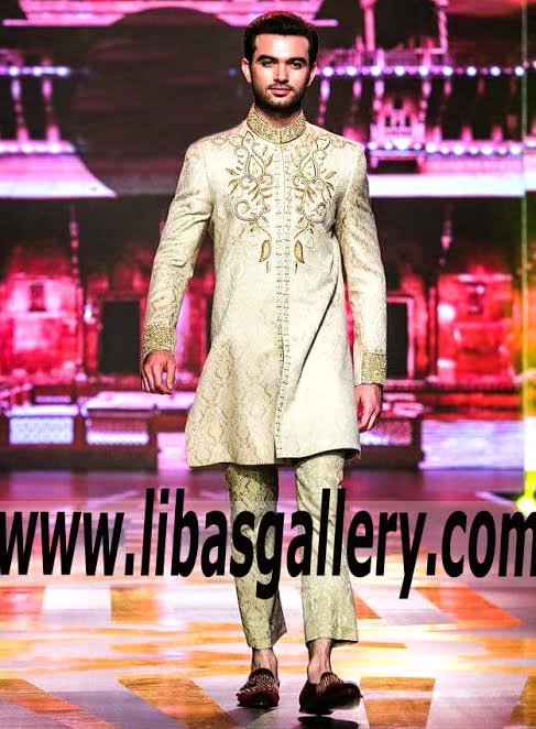 Hips length indo western style sherwani suit for Asian Wedding Asian Groom 2017 order online sherwani Suit for whole Family USA,UK,Canada,Saudi Arabia Hips length indo western style sherwani suit for Asian Wedding Asian Groom 2017 order online sherwani Suit for whole Family USA,UK,Canada,Saudi Arabia