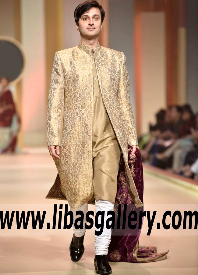 English Style Wedding Sherwani Suit for Groom on Ramp
