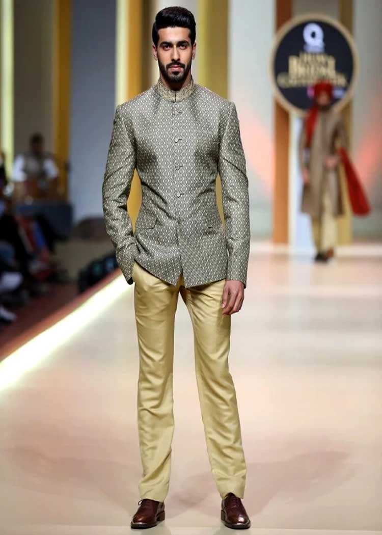 Delicate Indo Western Style Men Sherwani for Many Occasions