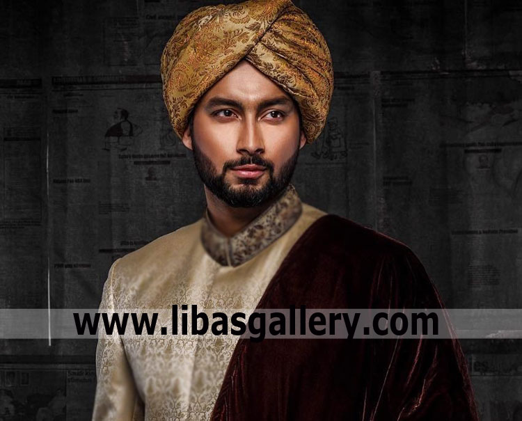 Classic groom turban in jamawar for nikah barat session