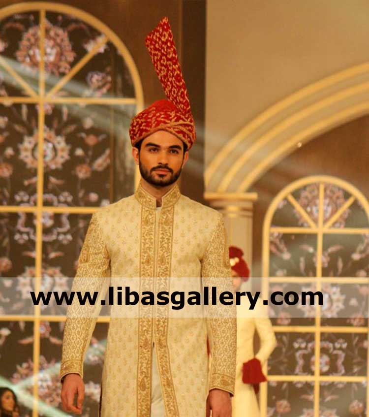 punjabi style tower kulla in red color with gold piping