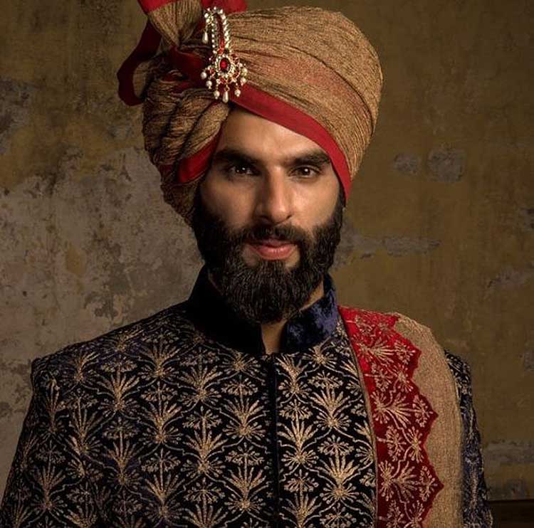 Groom gold red nikah event pretied pagri